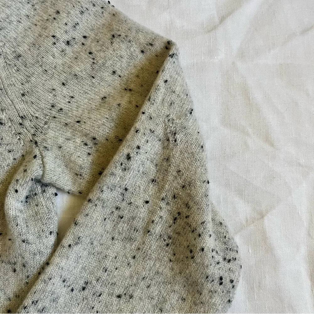 Everlane Longsleeve Cashmere Crew Sweater (XXS) - Picture 5 of 7